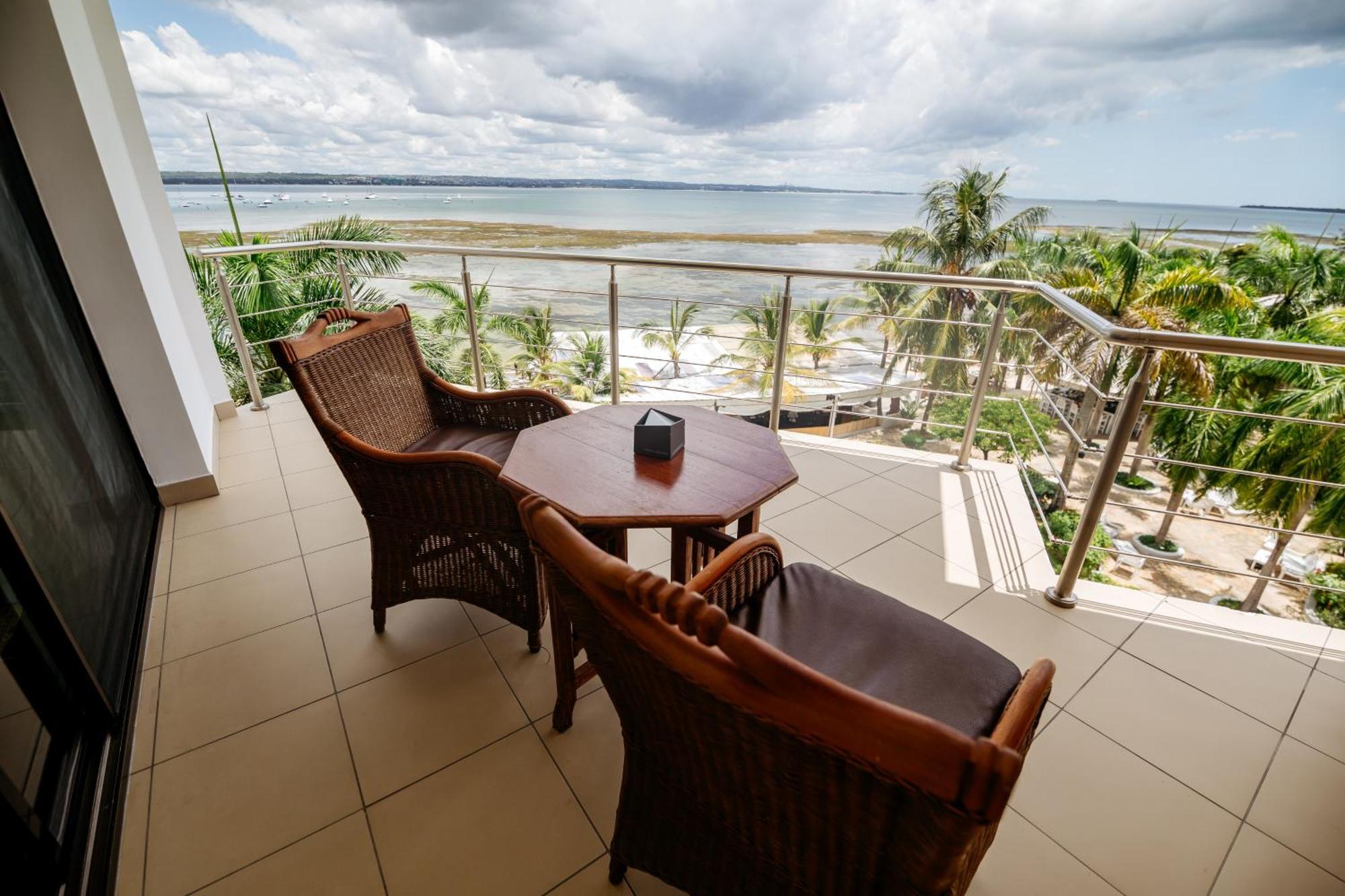 Coral Beach Hotel Dar Es Salaam Eksteriør billede